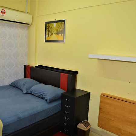 Awedee Homestay פוטראג'איה מראה חיצוני תמונה