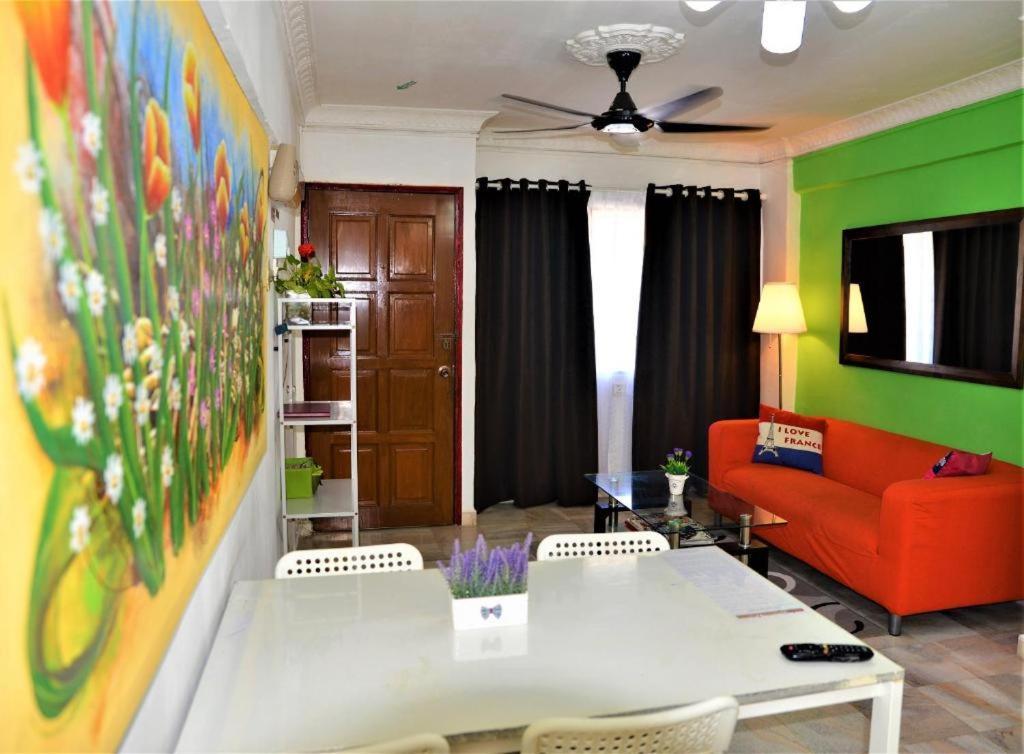 Awedee Homestay פוטראג'איה מראה חיצוני תמונה