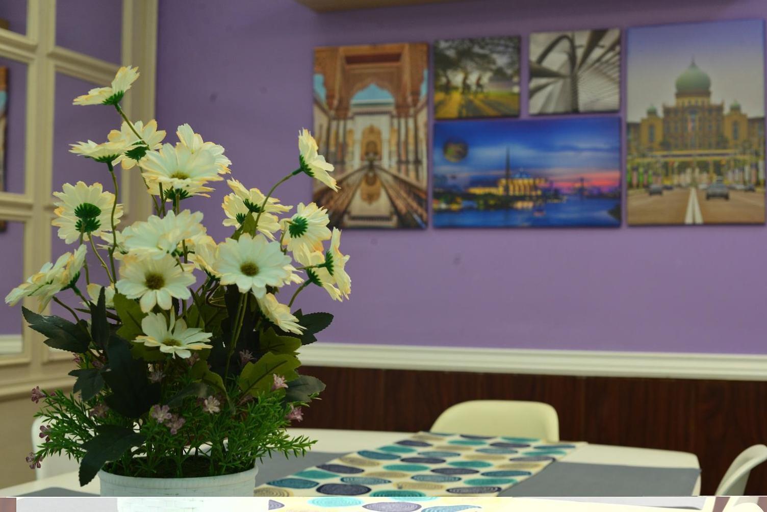 Awedee Homestay פוטראג'איה מראה חיצוני תמונה